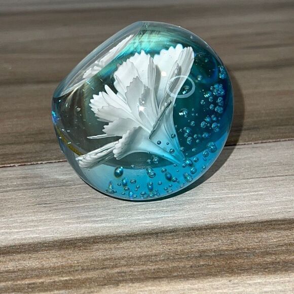 Handcraft GlassWhite Bubble Glass Paperweight - Picture 4 of 7